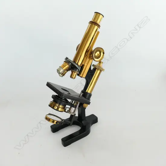 W. WATSON & SONS 313 HIGH HOLBORN, LONDON 'PRAXIS' MICROSCOPE No.15947 c.1914 IN MAHOG BOX